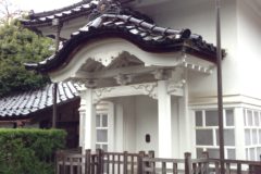 妙立寺、にし茶屋街